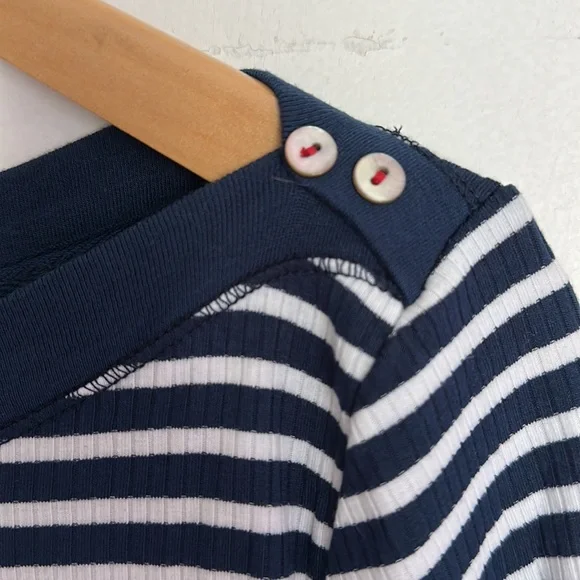 NWOT Akemi + Kin top - Picture 3 of 6